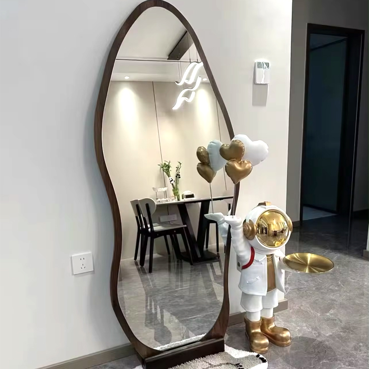 クリーム色の不規則な形の全身鏡、ベルベットフレームの自立式ボ - Home Decor Mirror のレビューと価格