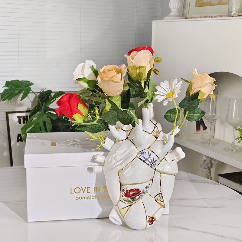 ハート型の花瓶 リビングルームのワインキャビネット テレビ台 - Home Decor Vase のレビューと価格