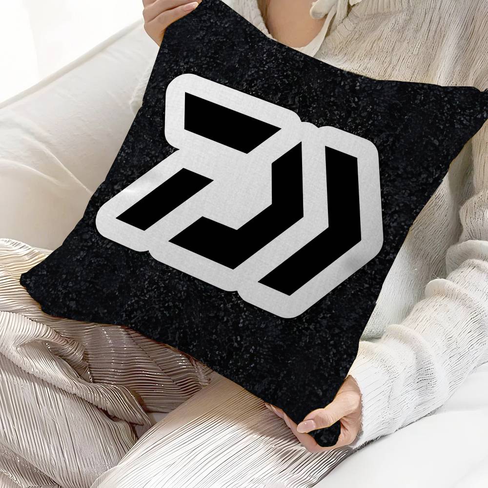 D-DaiwaS フィッシングロゴ メープルデザイン クッシ - Home Decor Logo Design のレビューと価格